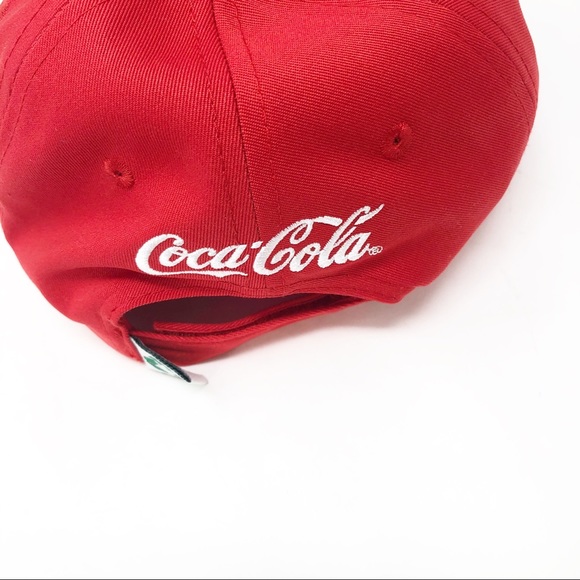 Coca Cola | Refresh Recycle Reuse Cap - Picture 6 of 6